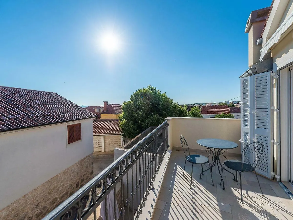 Cozy Holiday Home In Petrcane With Private Terrace Kožino